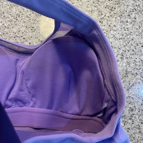 Lululemon Tank - size 8 - Picture 7 of 7
